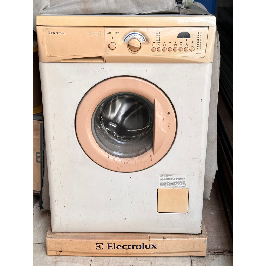 Electrolux EW1278 Mesin Cuci Front Load