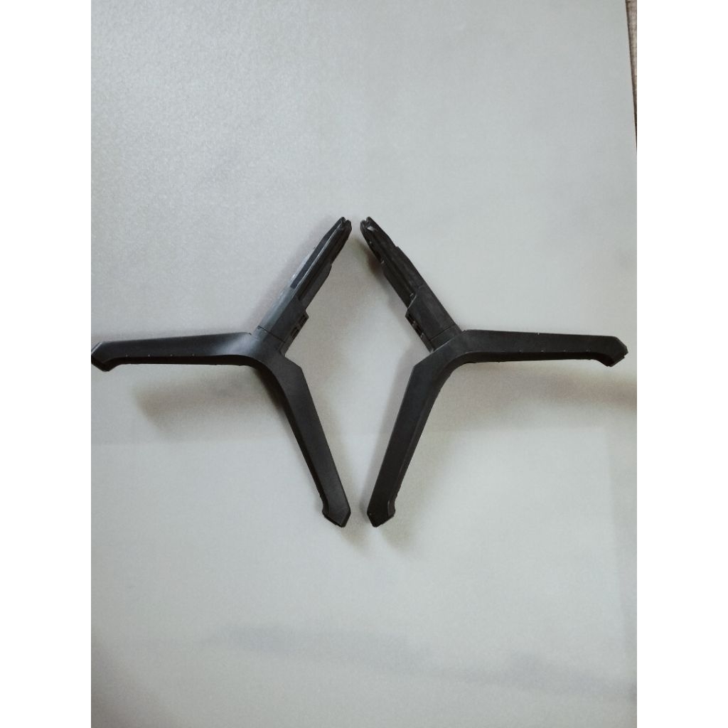 KAKI DUDUKAN STAND TV SAMSUNG UA43TU6900K UA43TU6900 43TU6900