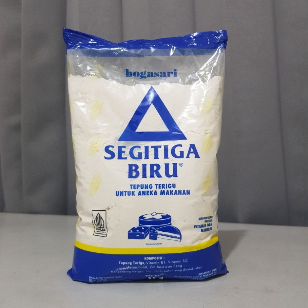 

BOGASARI SEGITIGA BIRU TEPUNG TERIGU 1KG