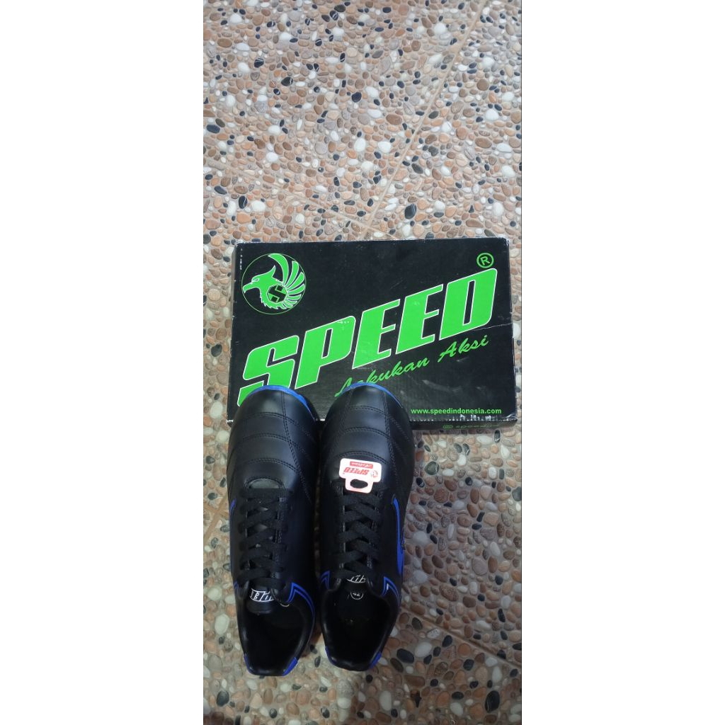 Sepatu Bola - Mini Soccer dan Lapangan Besar || Original