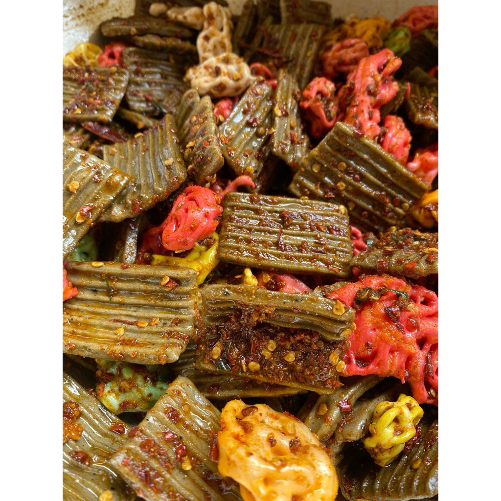 

kerupuk seblak pedas