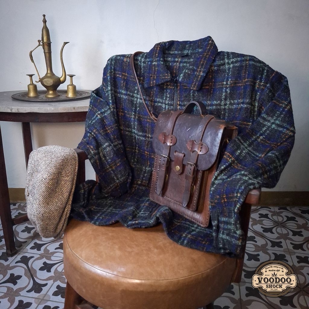 VOODOO - 441 - Vintage Oversize Classic Plaid Tartan Flannel Tweed Pattern Retro Looks Americana Wor