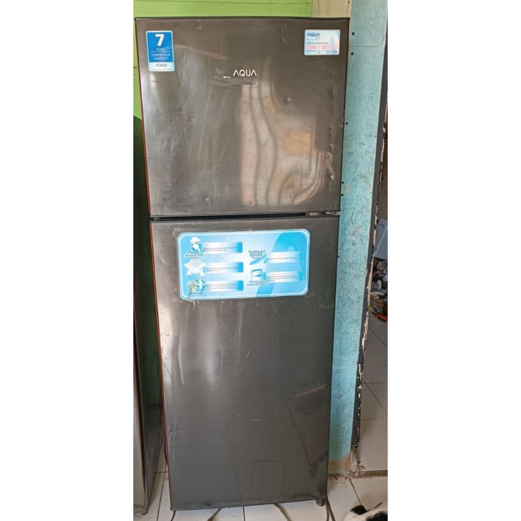 kulkas second 2pintu aqua