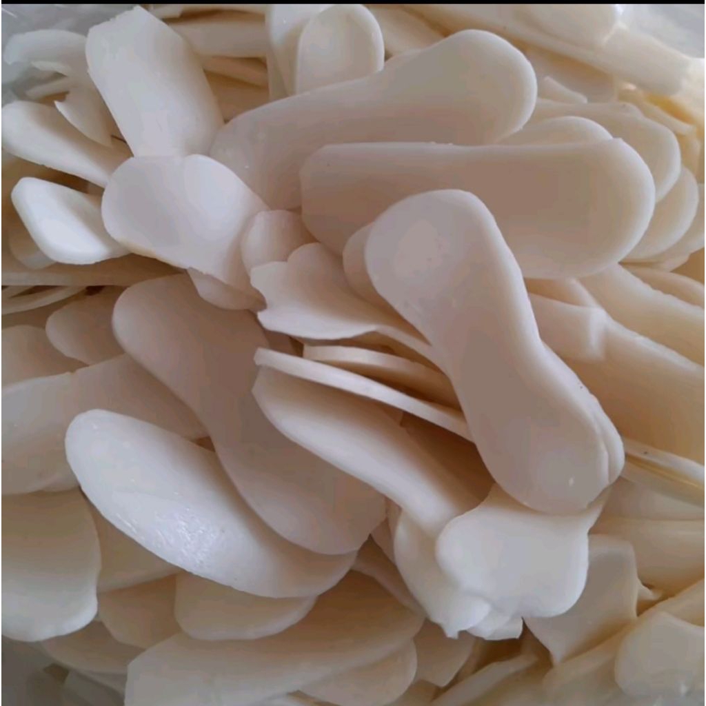 

KERUPUK LIDAH MENTAH / KRUPUK IKAN TENGGRI 1KG