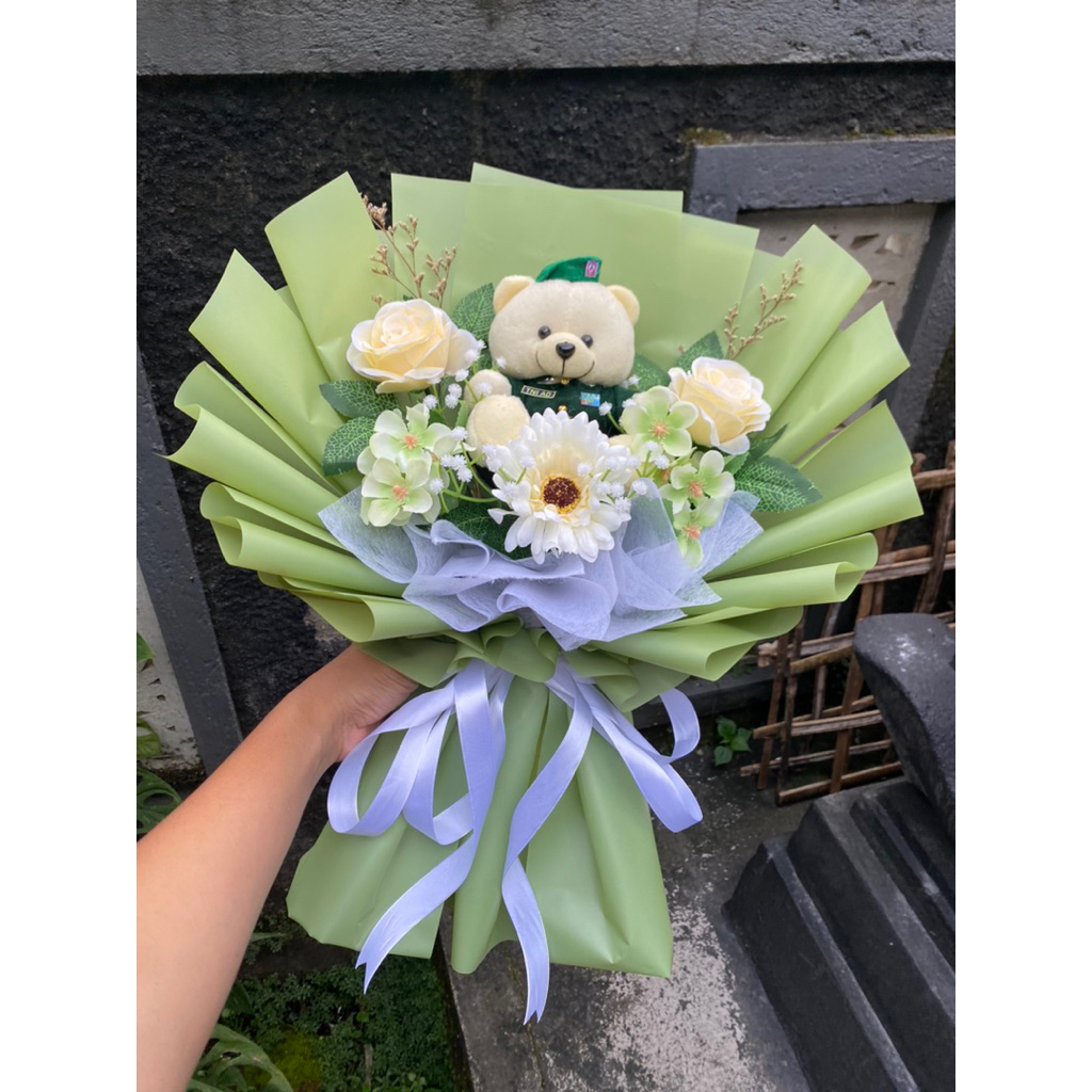 Buket bunga boneka tni ad | buket pelantikan tni | buket profesi | buket murah | buket cantik