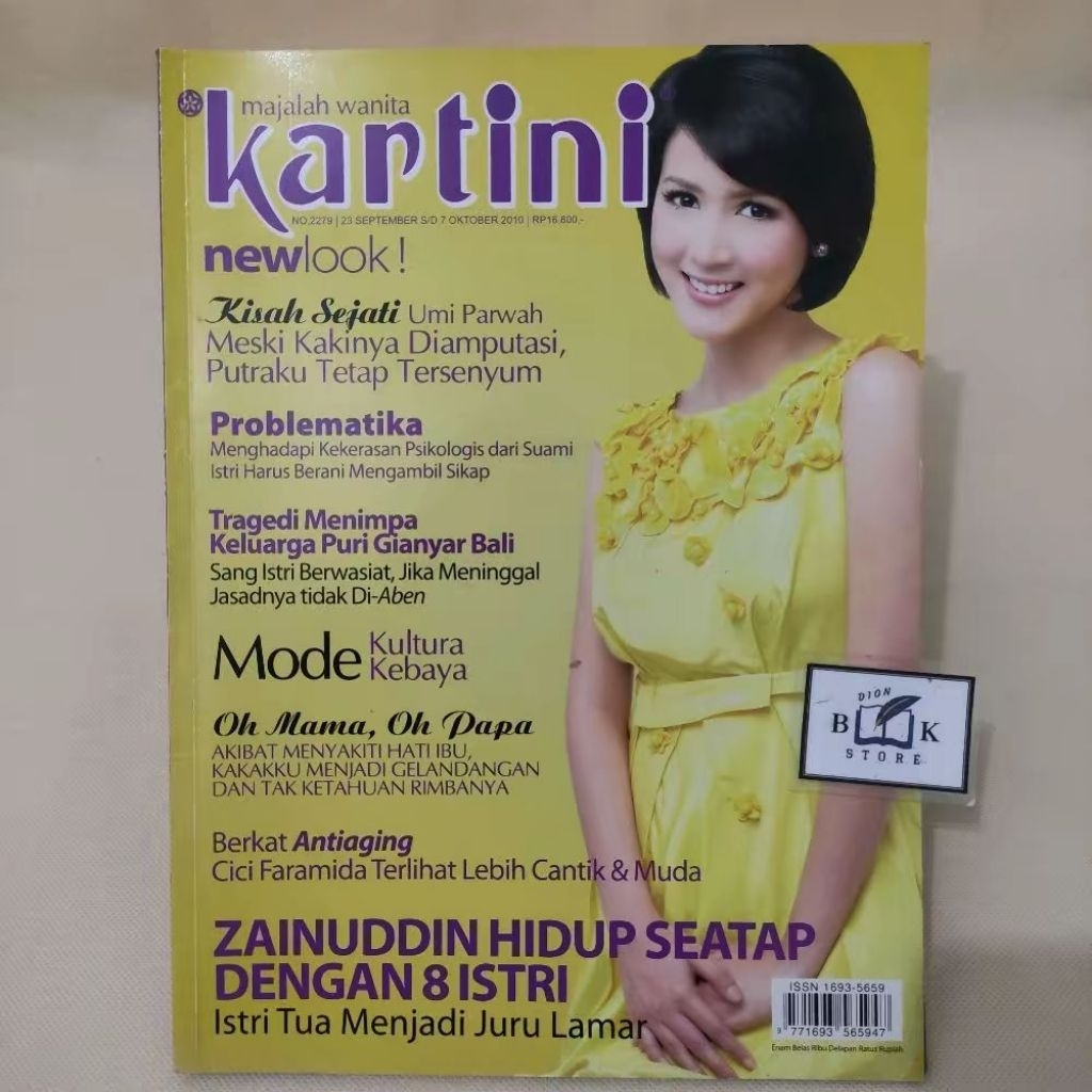 (ORIGINAL) Majalah Kartini Cover Tika Putri - Mode Kultura Kebaya (23 September - 7 Oktober 2010)