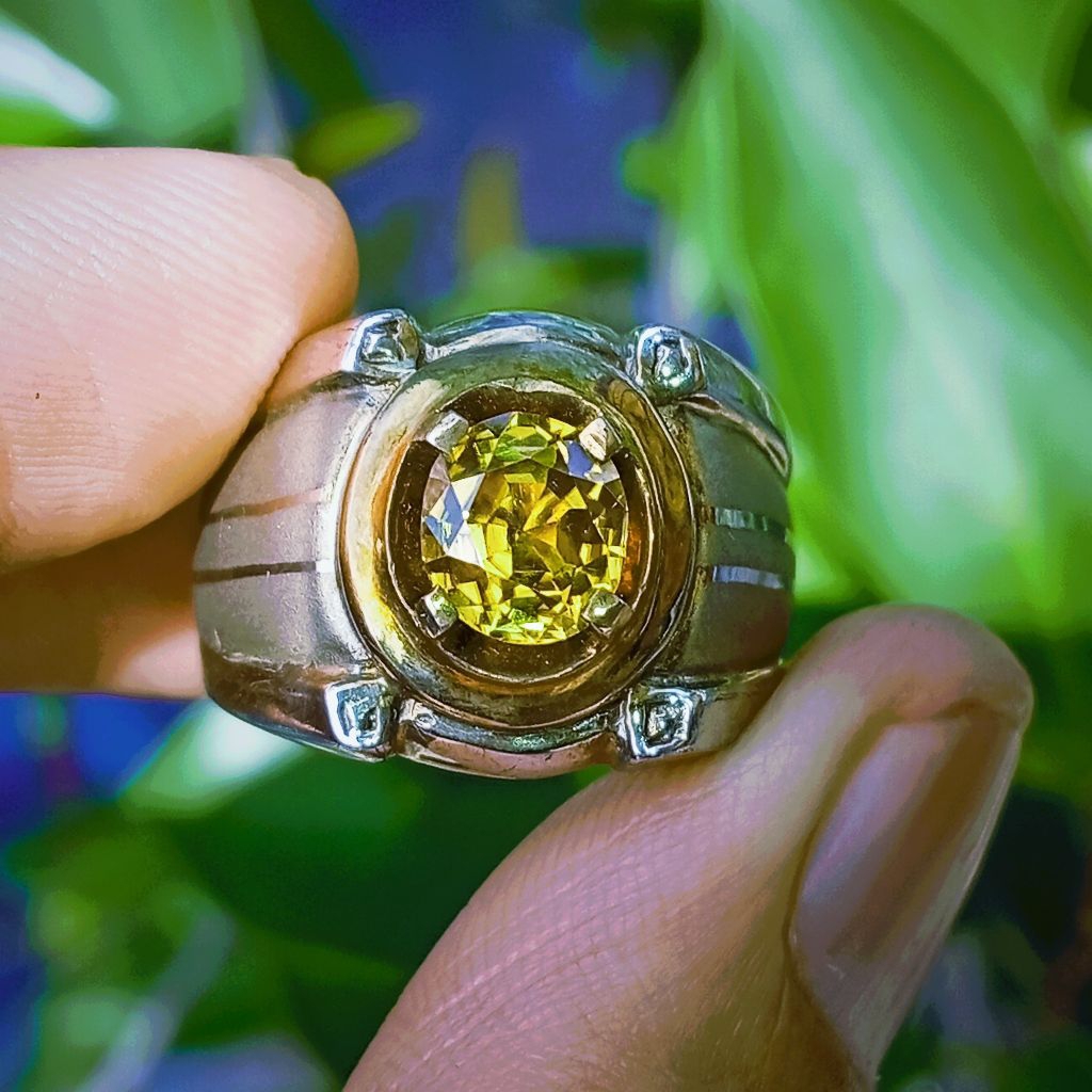 Batu Permata Natural Yellow Zircon Cambodia 2.40 ct No Treatmnt Memo CGL dan MRI