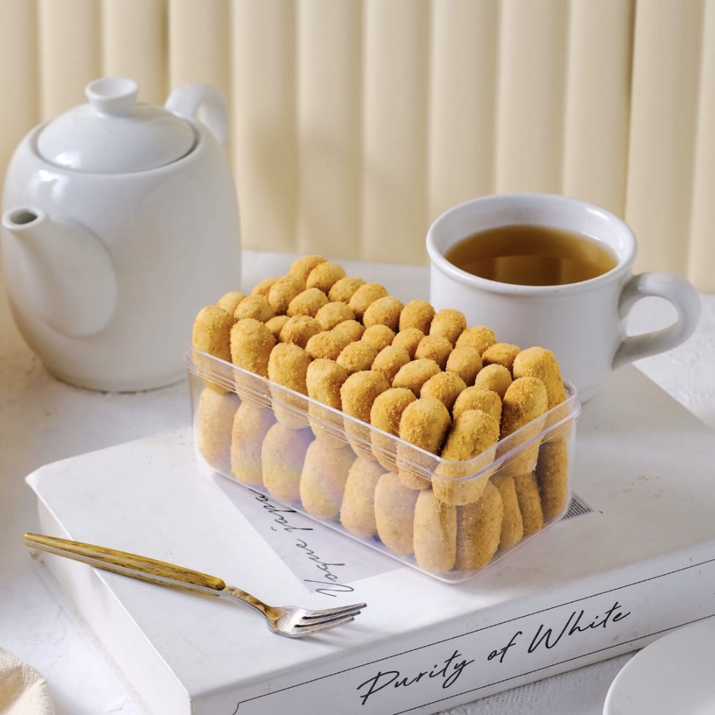 

Kubari Crunky Cashew Cookie in a Jar