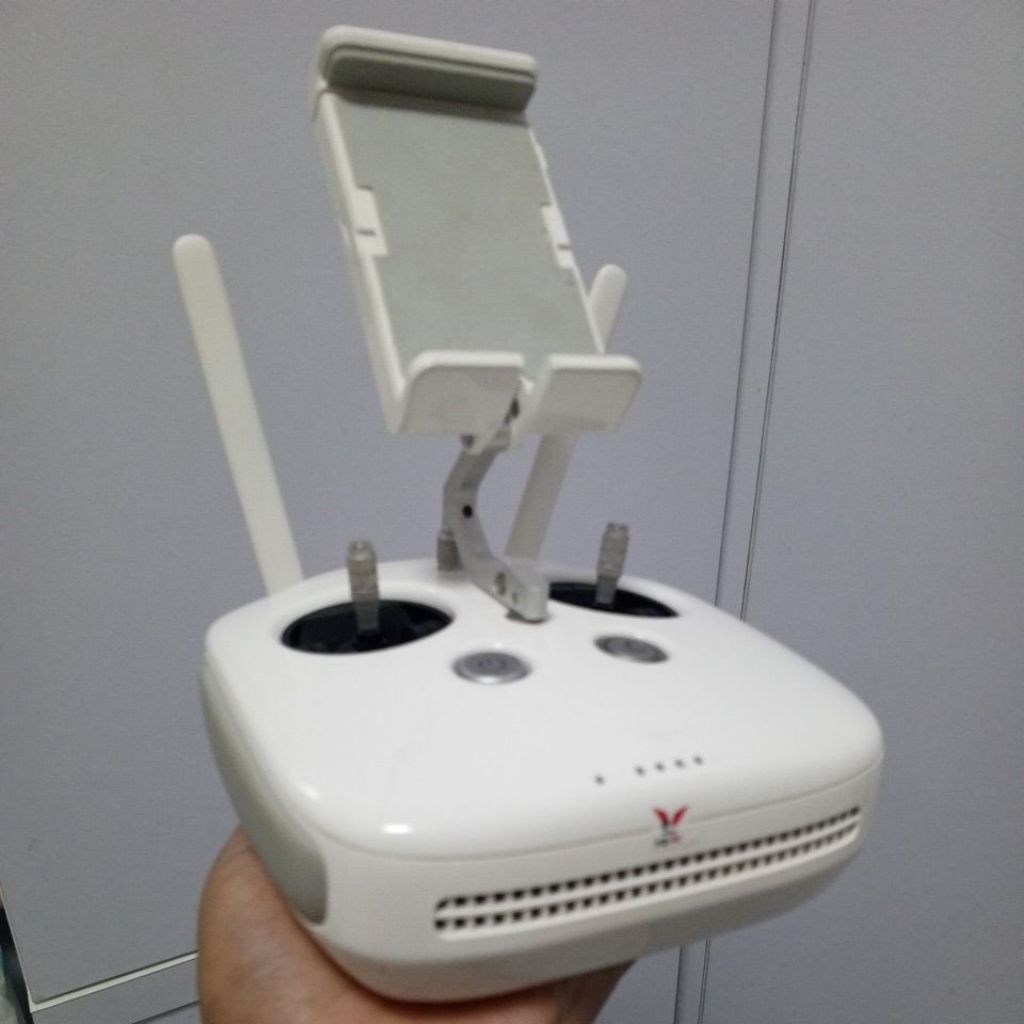 remote dji phantom 4 pro v2