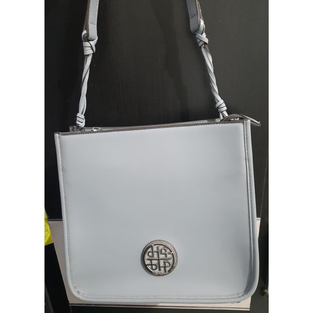 Preloved - Tas kerja tas kuliah wanita merk Hush Puppies