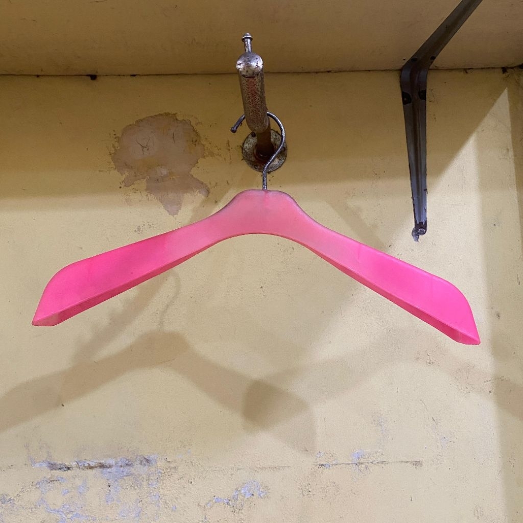 1 LUSIN Hanger Gantungan Baju Display Toko (bekas toko)