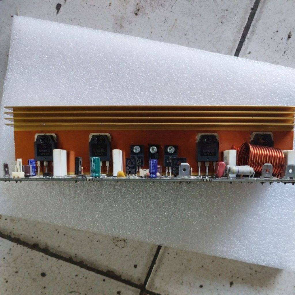 Amplifier BLACK FOX BRAVE AMP