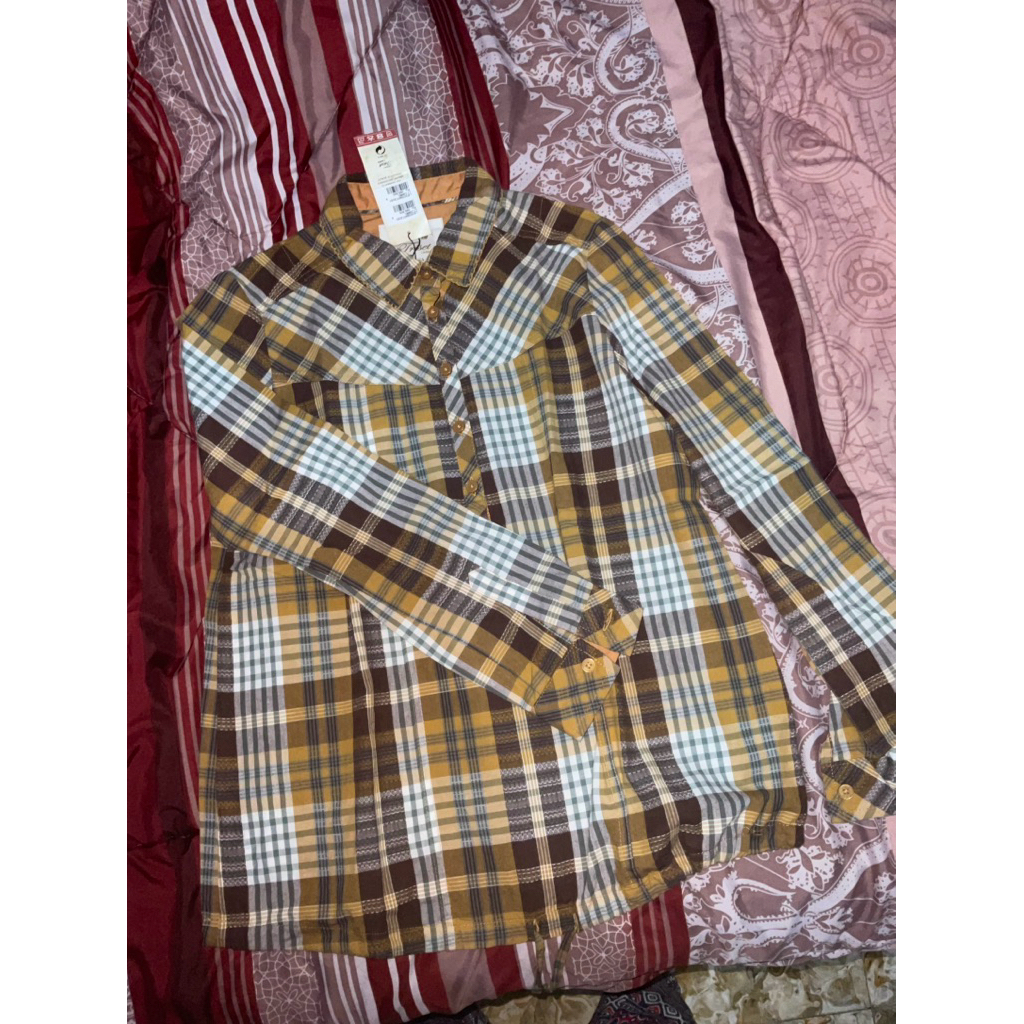 NEW kemeja triset