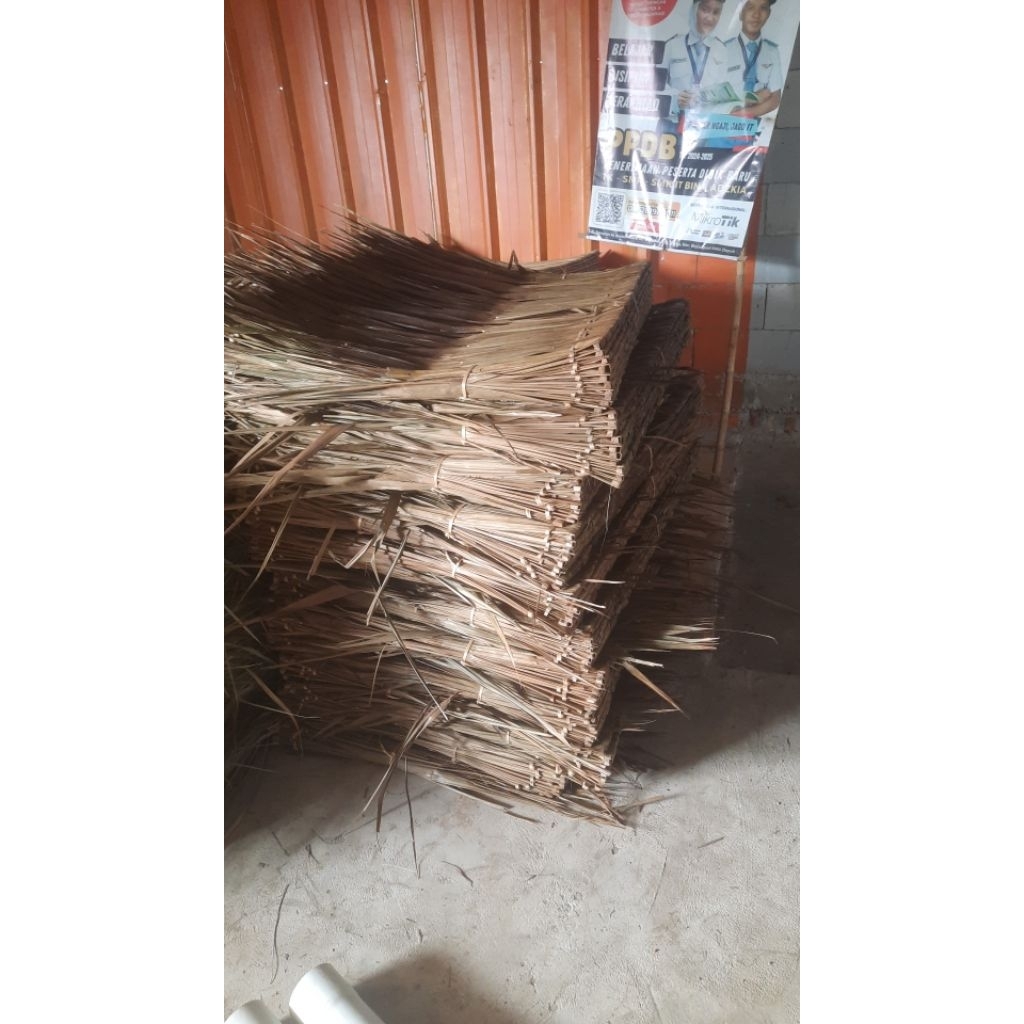 sale 9'9 atap ilalang stock terbatas