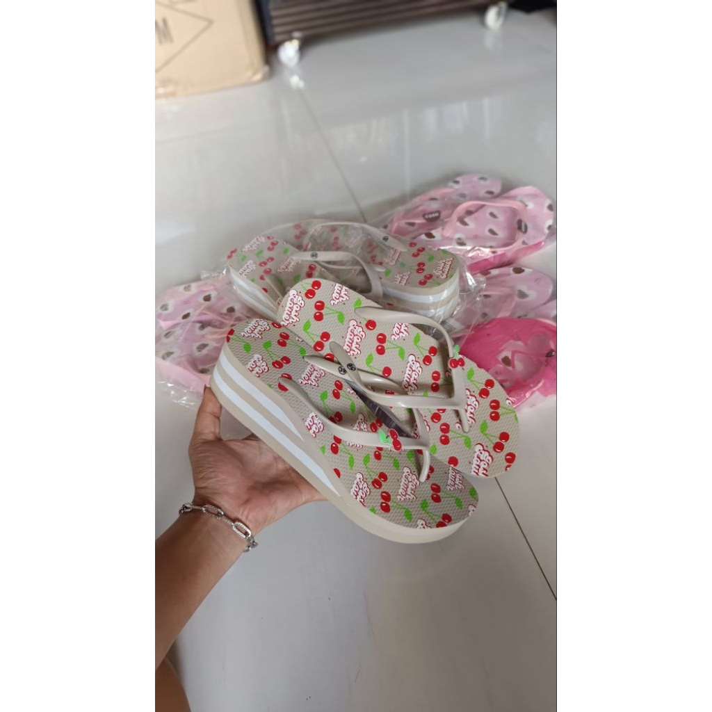 READY SANDAL GOSH SALE