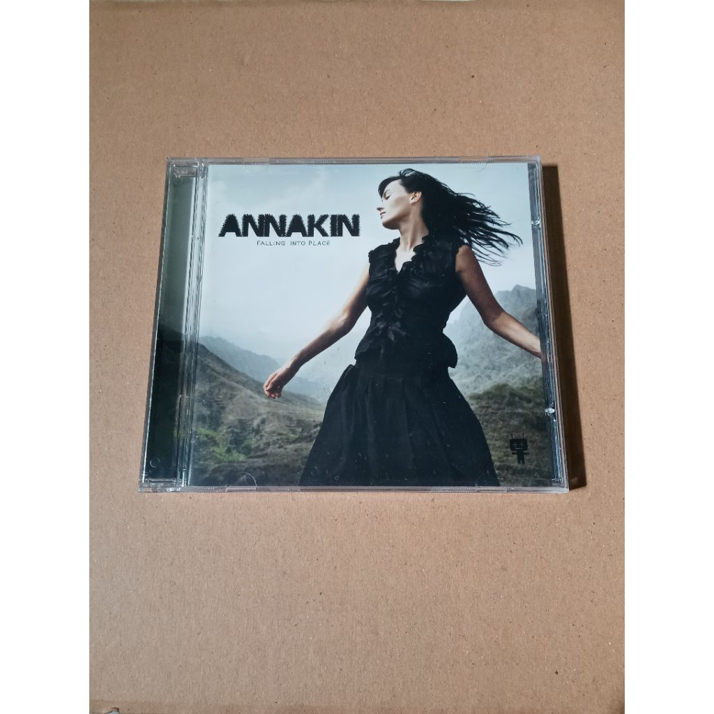 Annakin - Falling Into Place (CD, Album) (Akinrecords, Phonag Records - Akin 2482007ona)