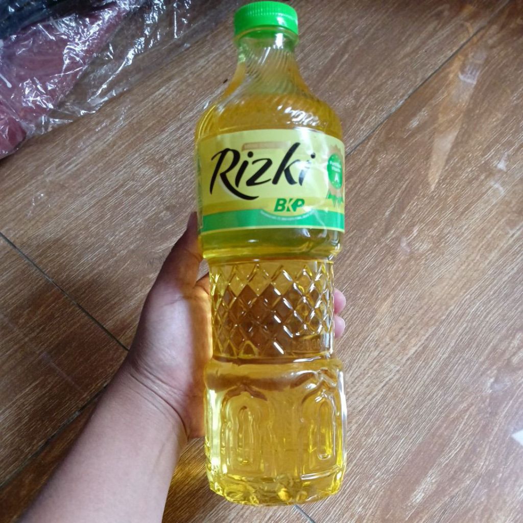 

Minyak goreng rizky 800ml