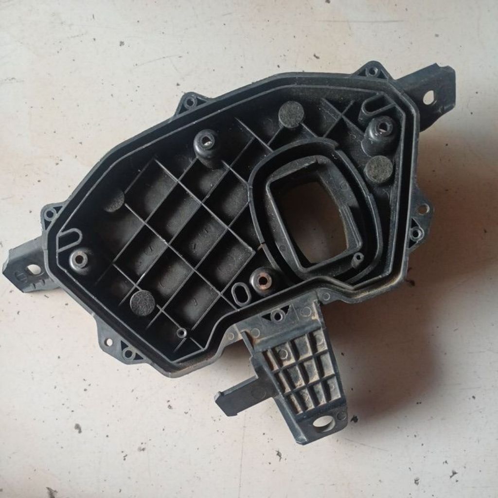 cover bawah speedometer vario 150/125 2019 original