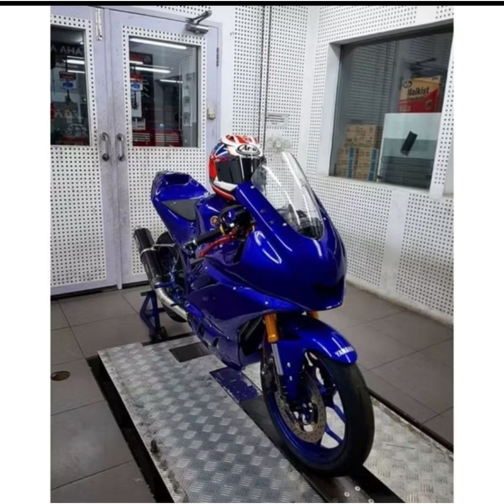 Windshield Body Balap R25