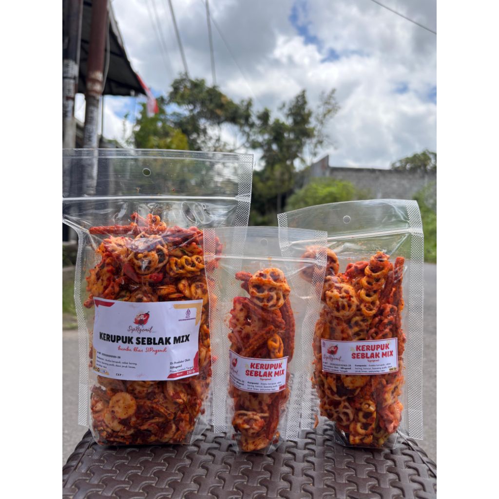 

Kerupuk Seblak kering mix