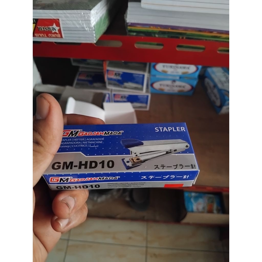 

Staples / Staples GM hd 10