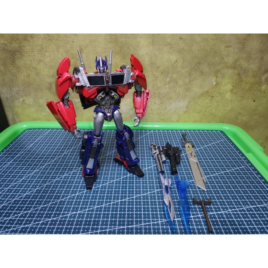 APC Toys Optimus Prime TFP