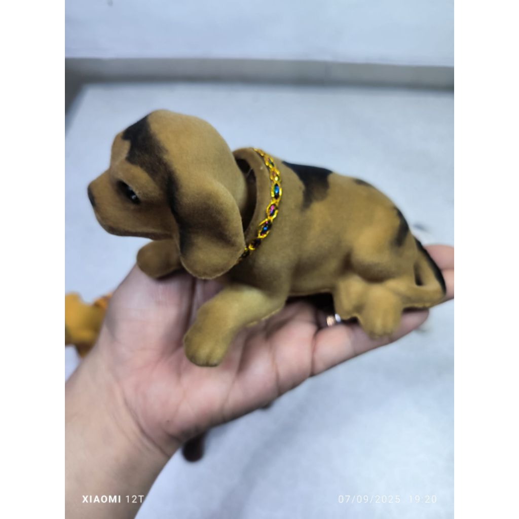 mainan hewan kepala anjing goyang