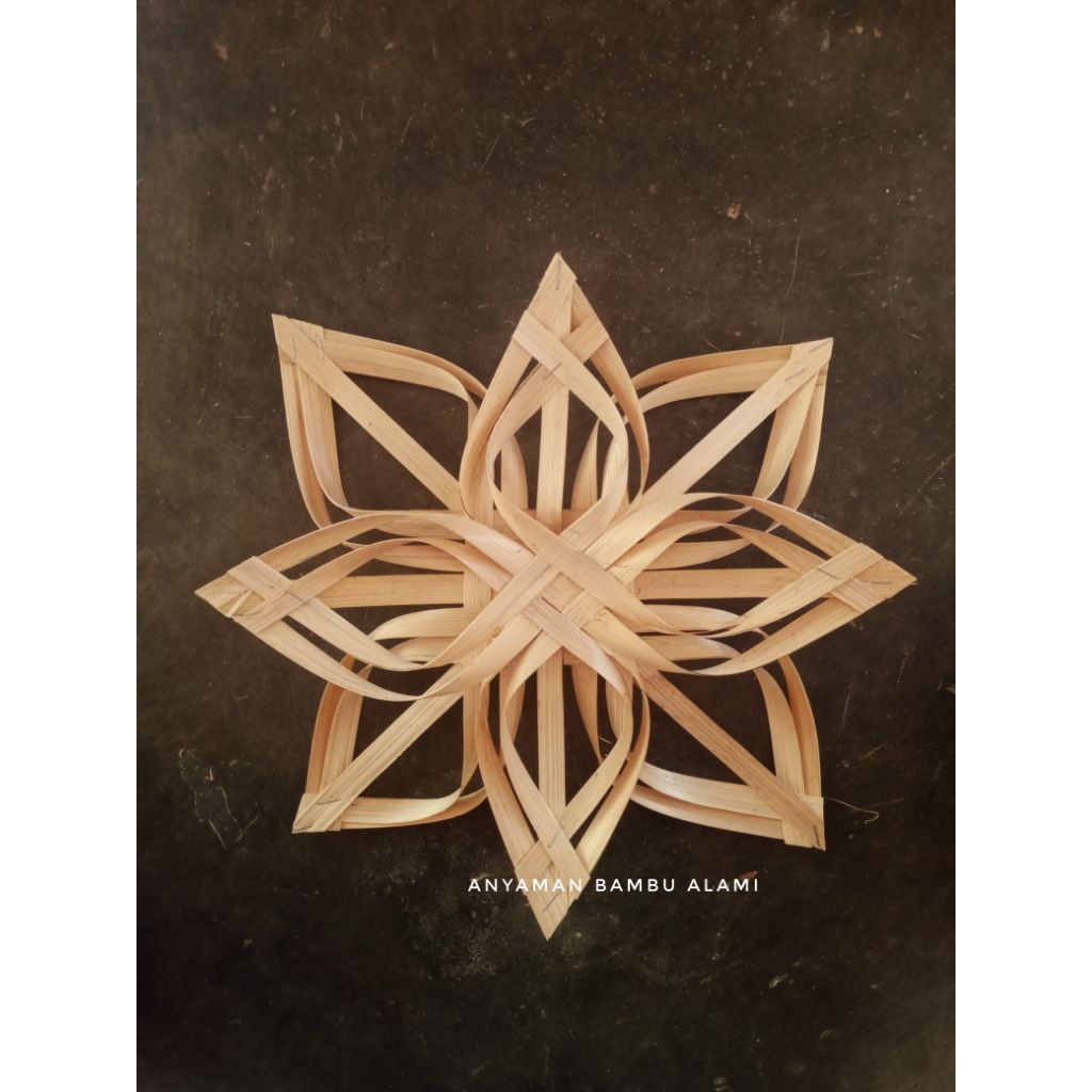 Hiasan Dinding Dari Anyaman Bambu Alami