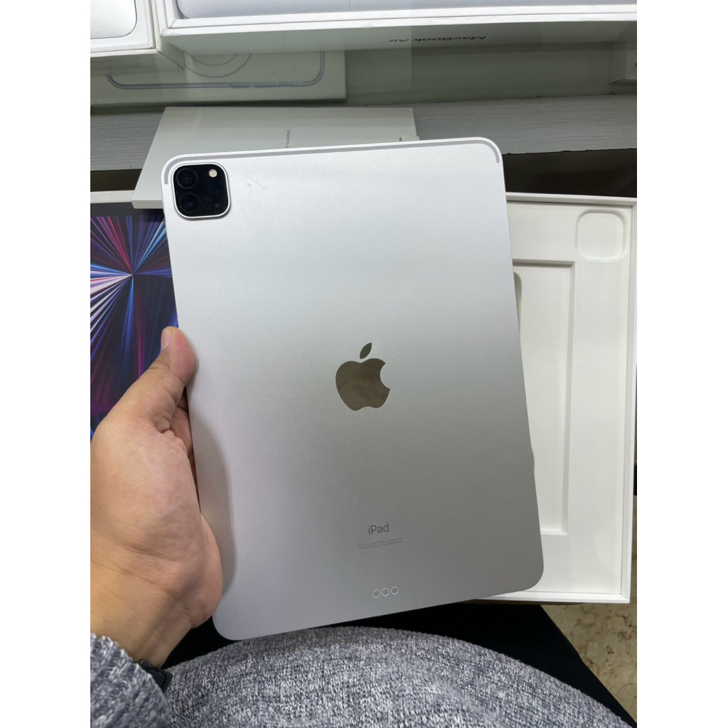 IPAD PRO M1 2021 11" 256gb wi-fi Original bekas second like new fulset ex inter
