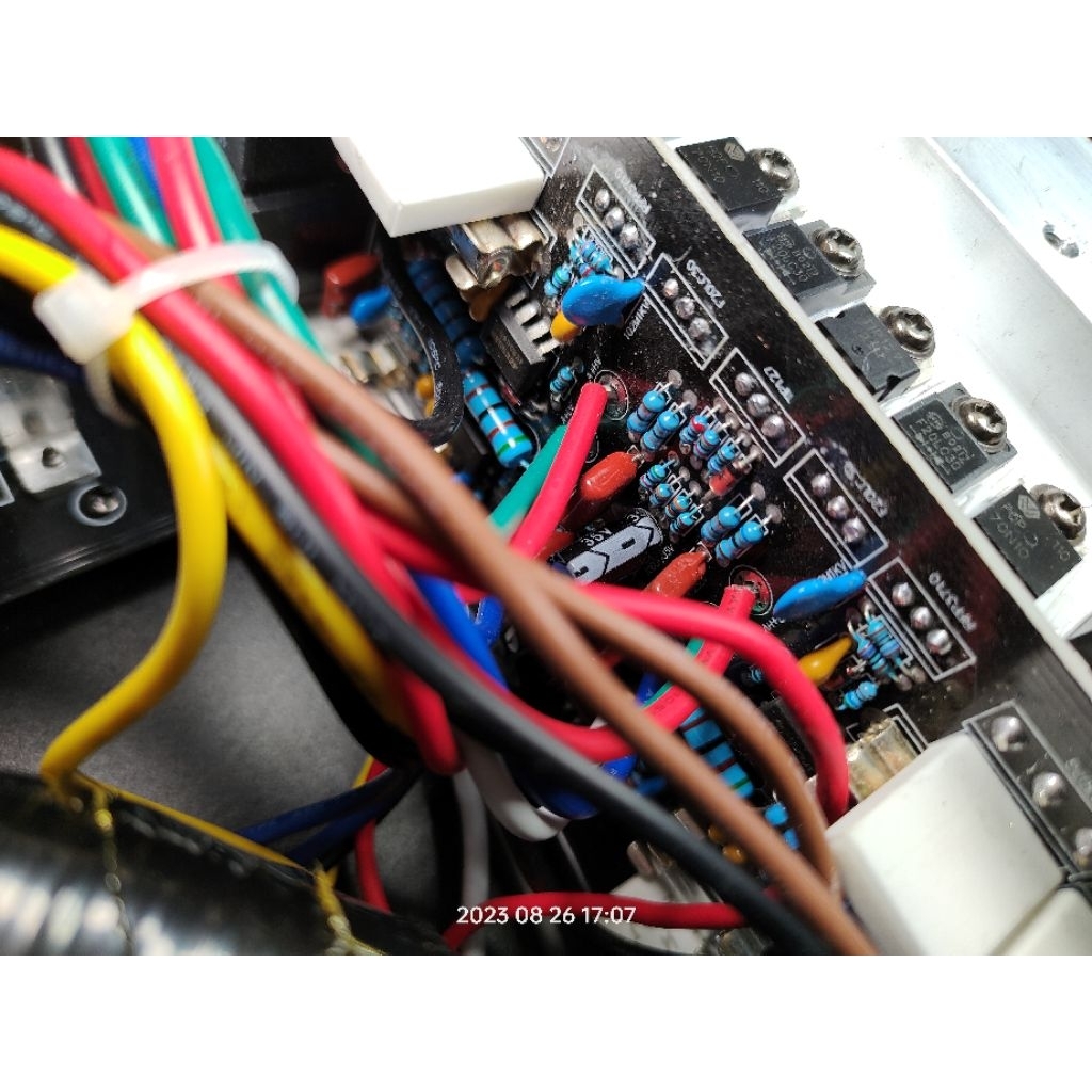 Power Amplifier / Apollo PA40008 / Kelas H / 4 Channel / APL PA 40008 4CH 4 Chanel – 800W