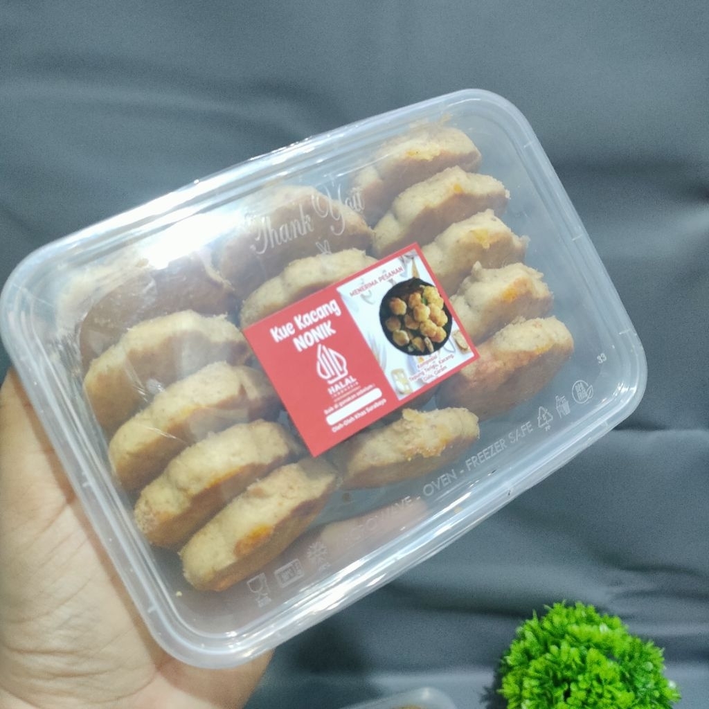 

Kue kacang Nonik Homemade kemasan tepak 250gr enak banget dan berkualitas