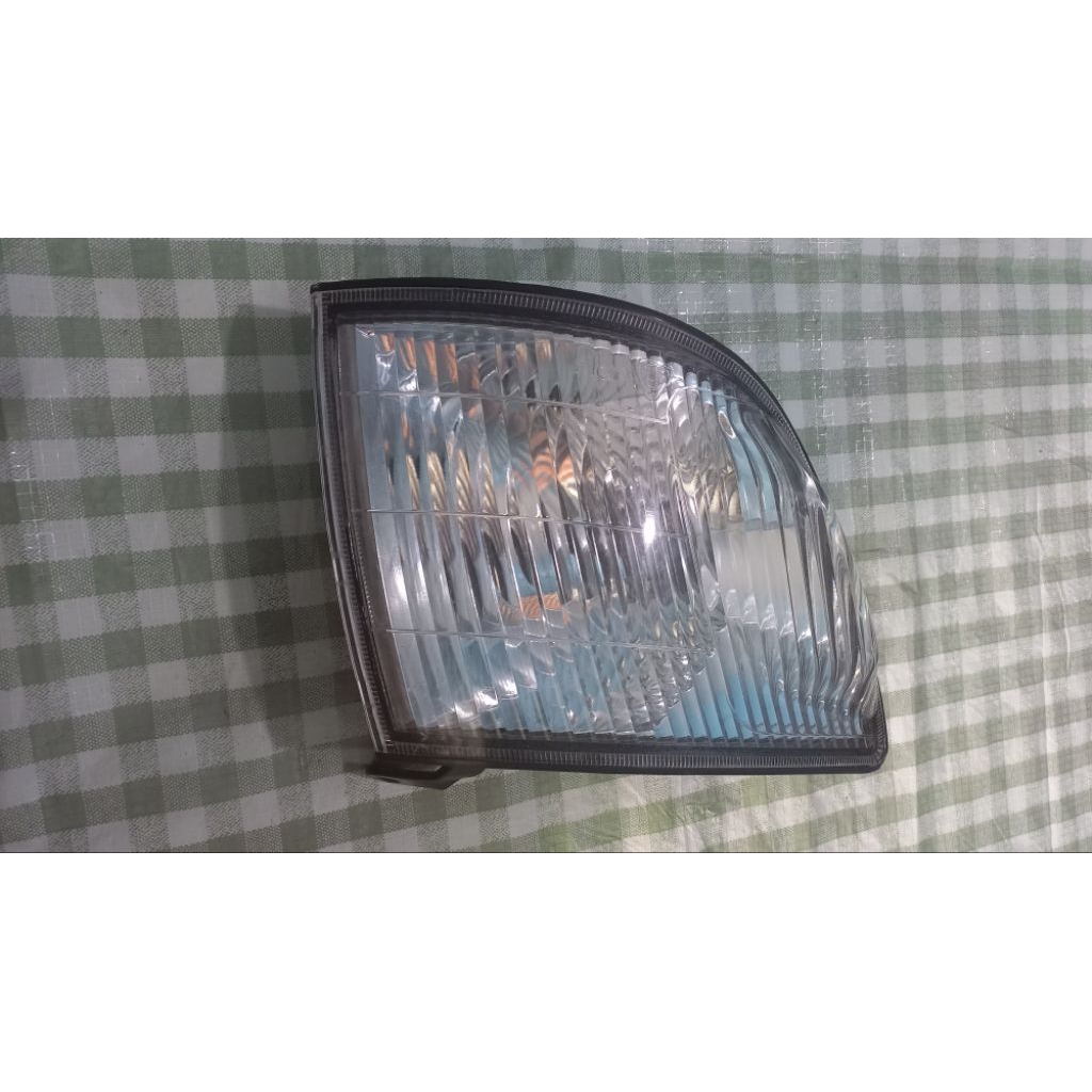 Lampu sein depan isuzu panther touring 2008 2010 2013 bagian kanan