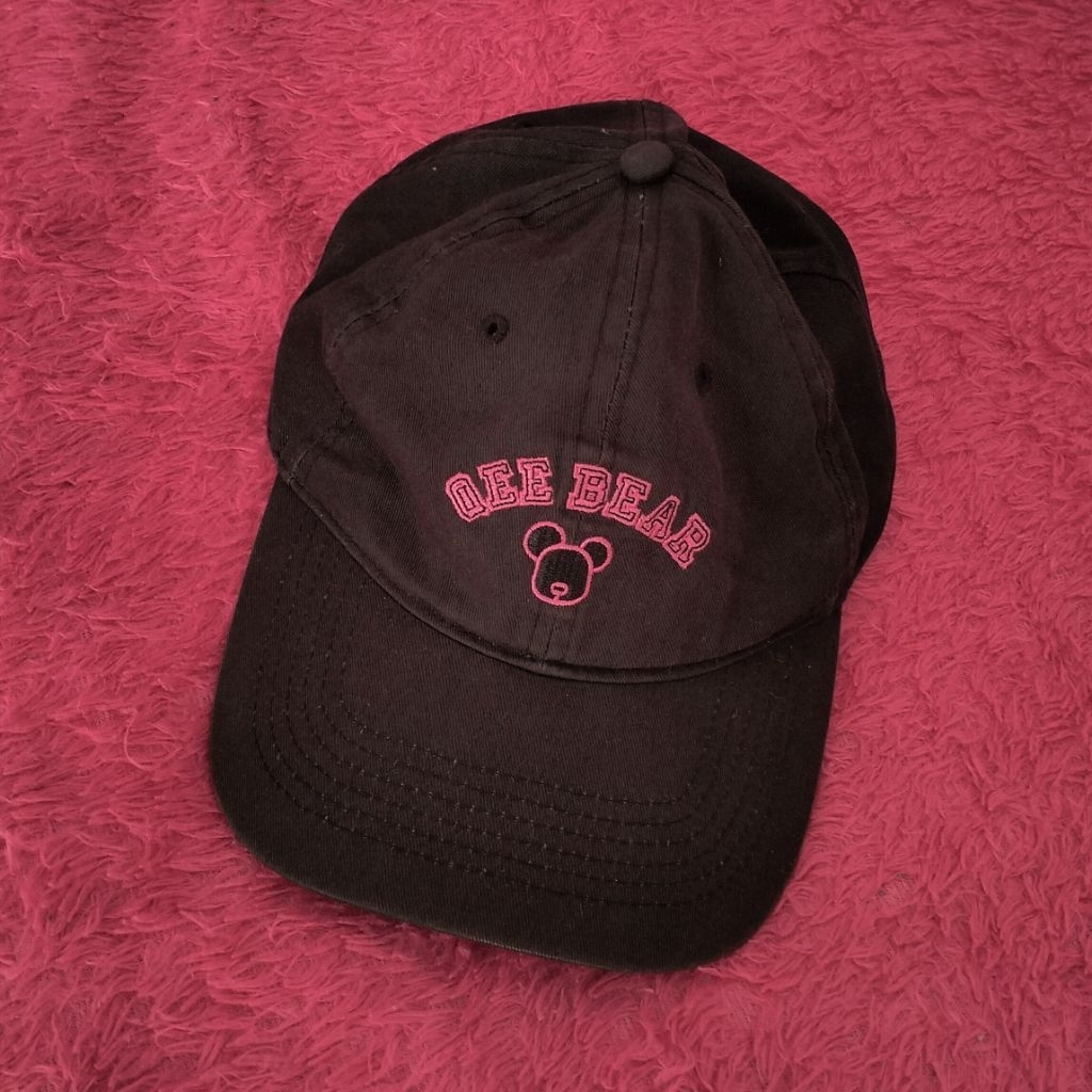 Preloved Topi Hitam Miniso