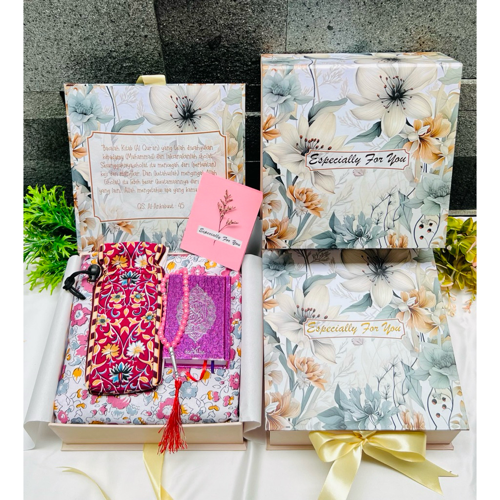 Paket Alat Sholat Wanita/hampers alat sholat/hampers ulang tahun/hampers pernikahan/kado istri/hampe