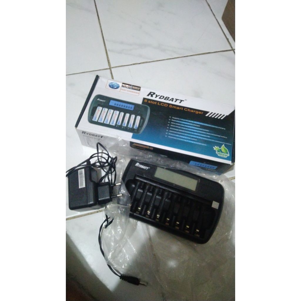 CHARGER RYDBATT 8 SLOT