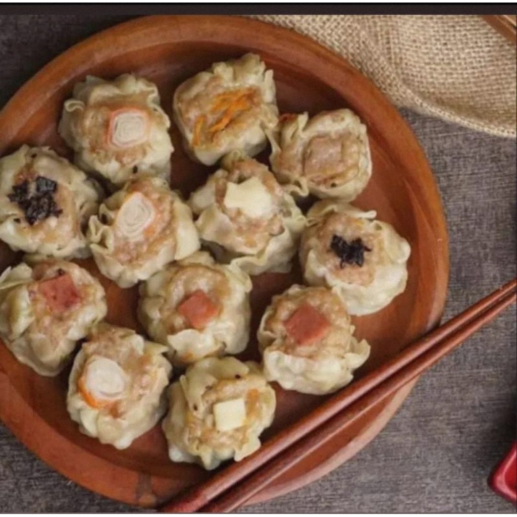 

Dimsum enak Siomay Ayam Premium FROZEN isi 25, saus sambal, chili oil