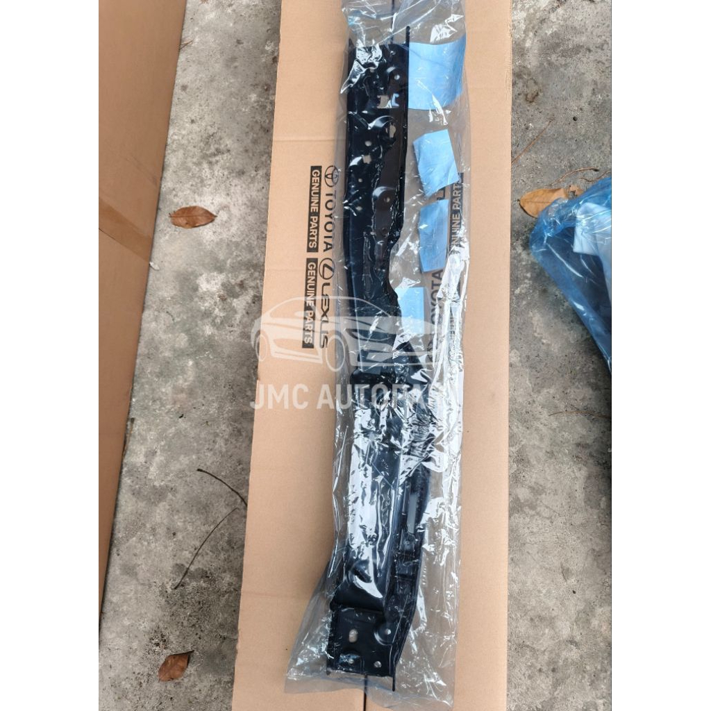 palangan support radiator bullhead atas calya sigra original Toyota