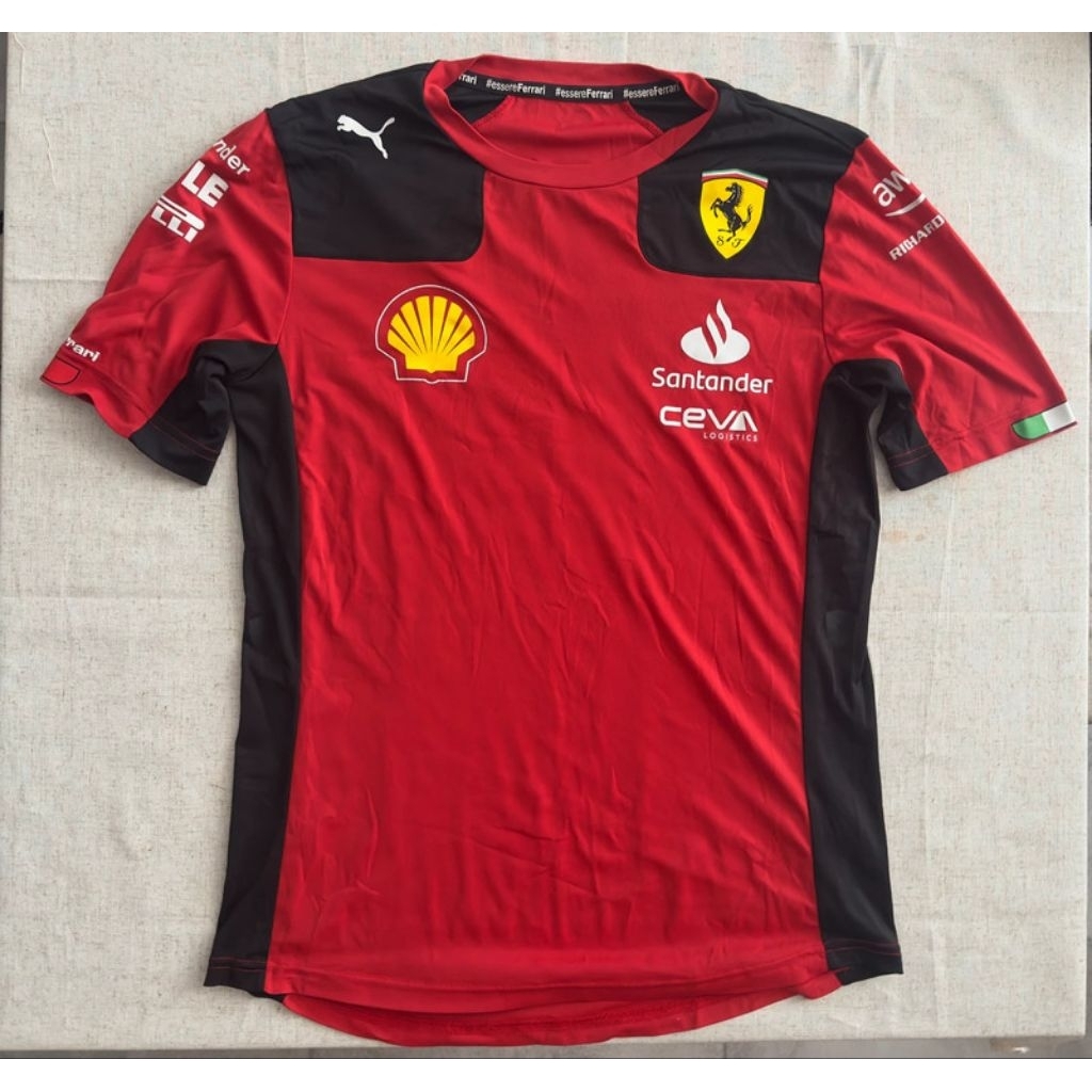 Ferrari F1 2023 Team Issue Puma T-shirt - Kaos Pria