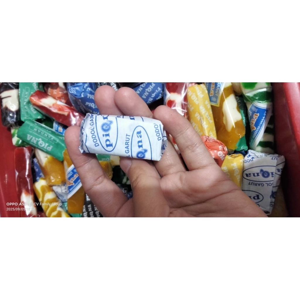 

Dodol Garut Original Dodol Garut Classic 250 gram Dodol Oleh Oleh Garut