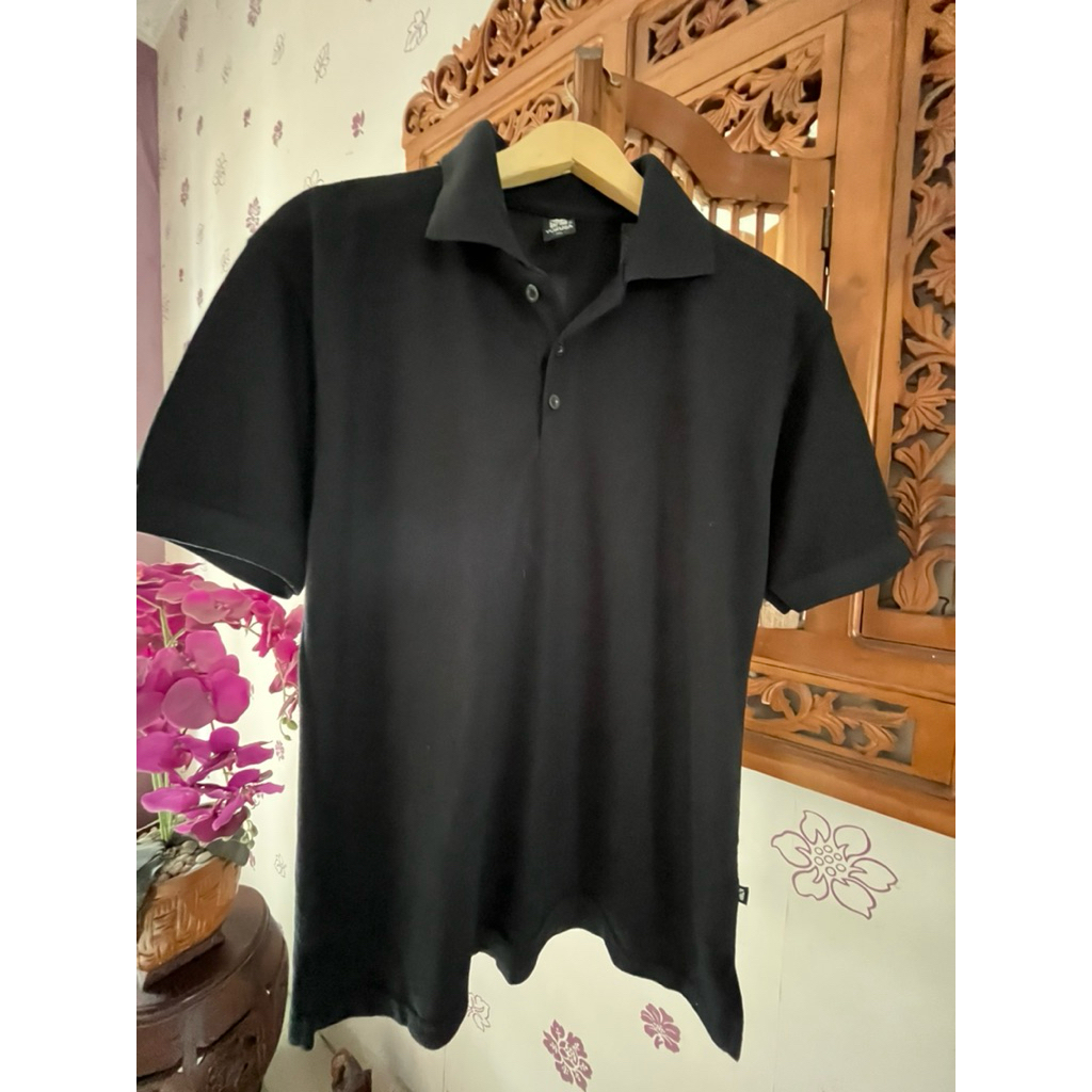 Baju Kaos Unisex Preloved Second Branded YORUBA XL( LD 110 P 70 )