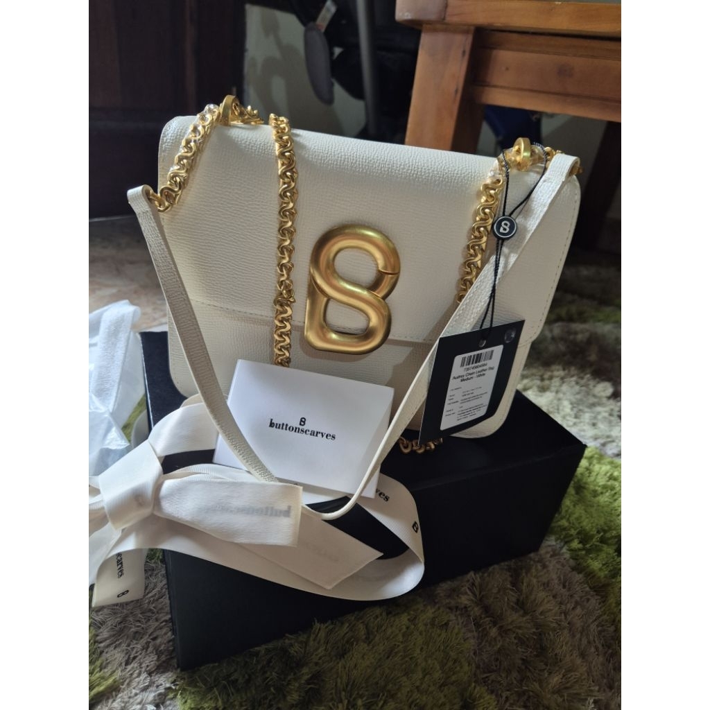 Audrey Chain Leather Bag Buttonscarves Medium- White (preloved)
