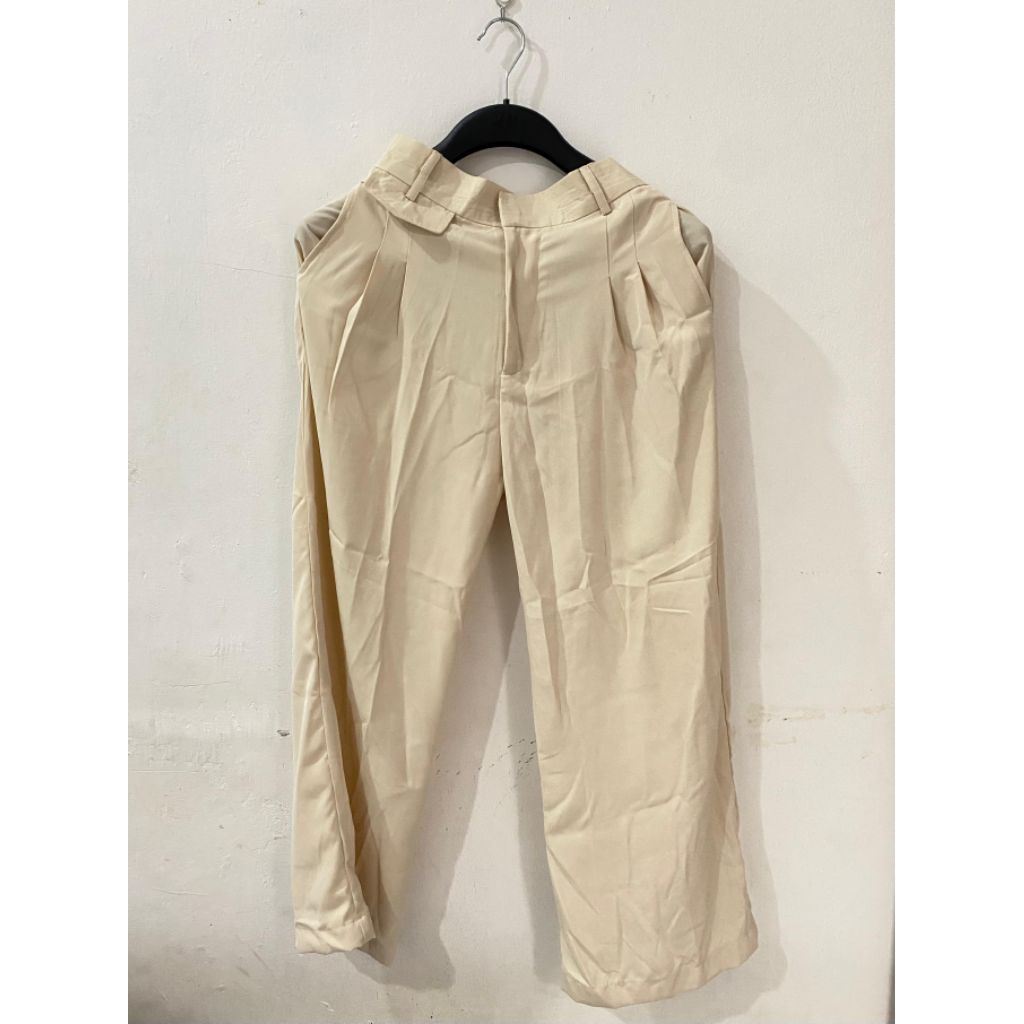 PRELOVED CELANA ORO PANTS by EIJI.ID