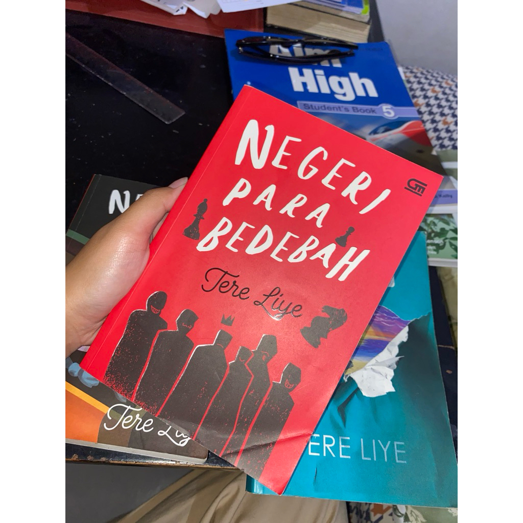 preloved negeri para bedebah dan pulang