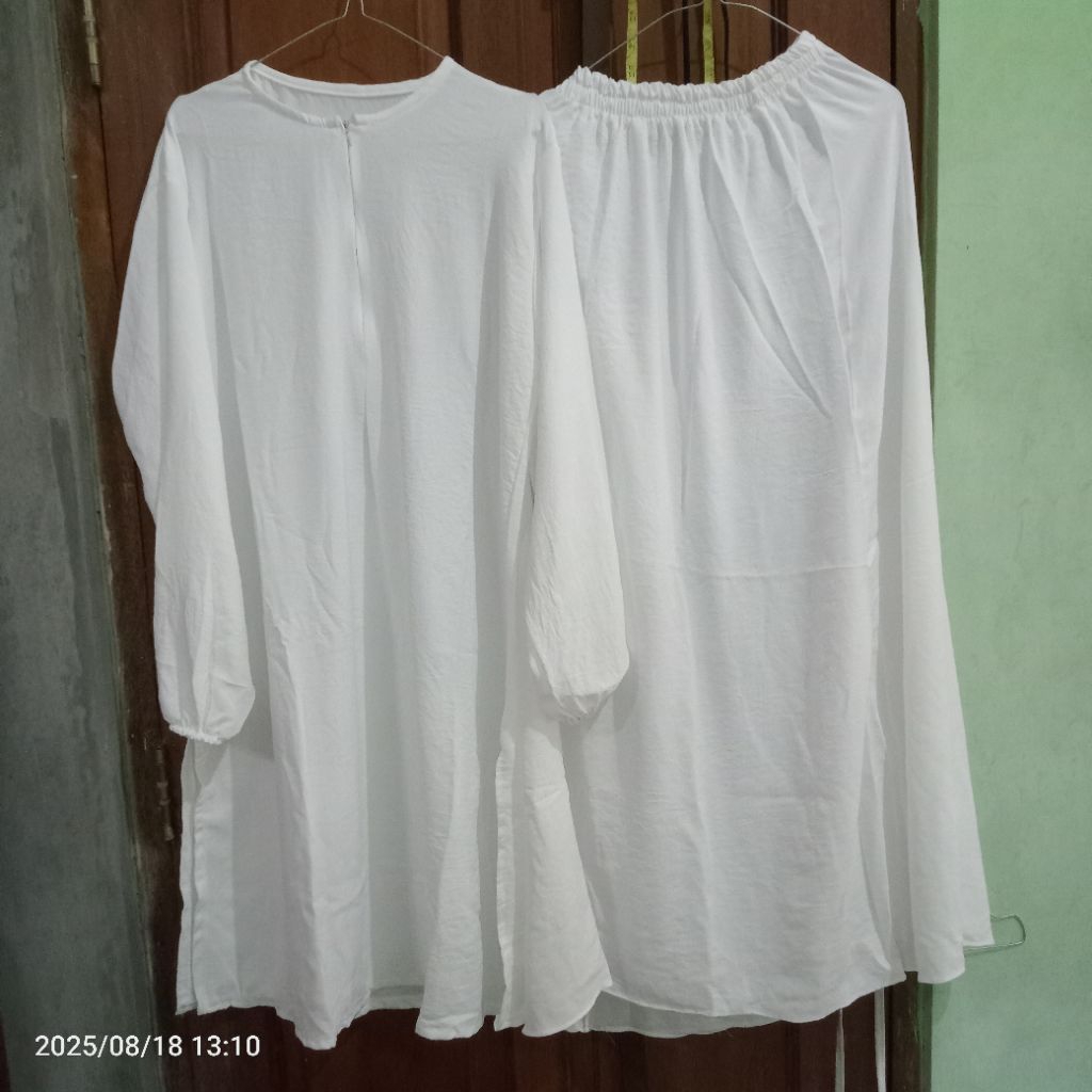 One Set Rok Crinkle Airflow Premium / Preloved Kemeja