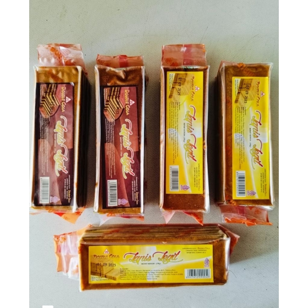 

KUE LAPIS LEGIT DOUBLE COLA 270Gr