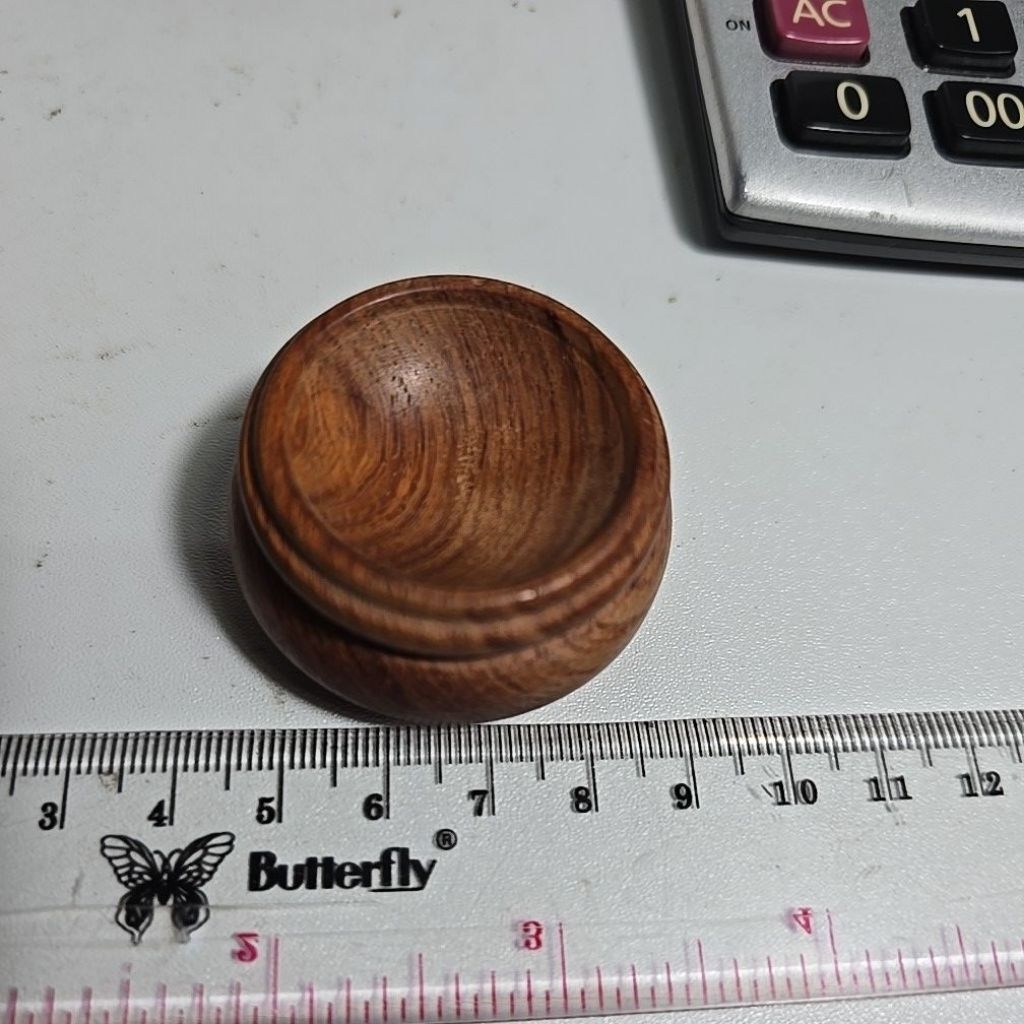 DUDUKAN BOLA CRYSTAL MEDIUM 3CM SATUAN BAHAN KAYU