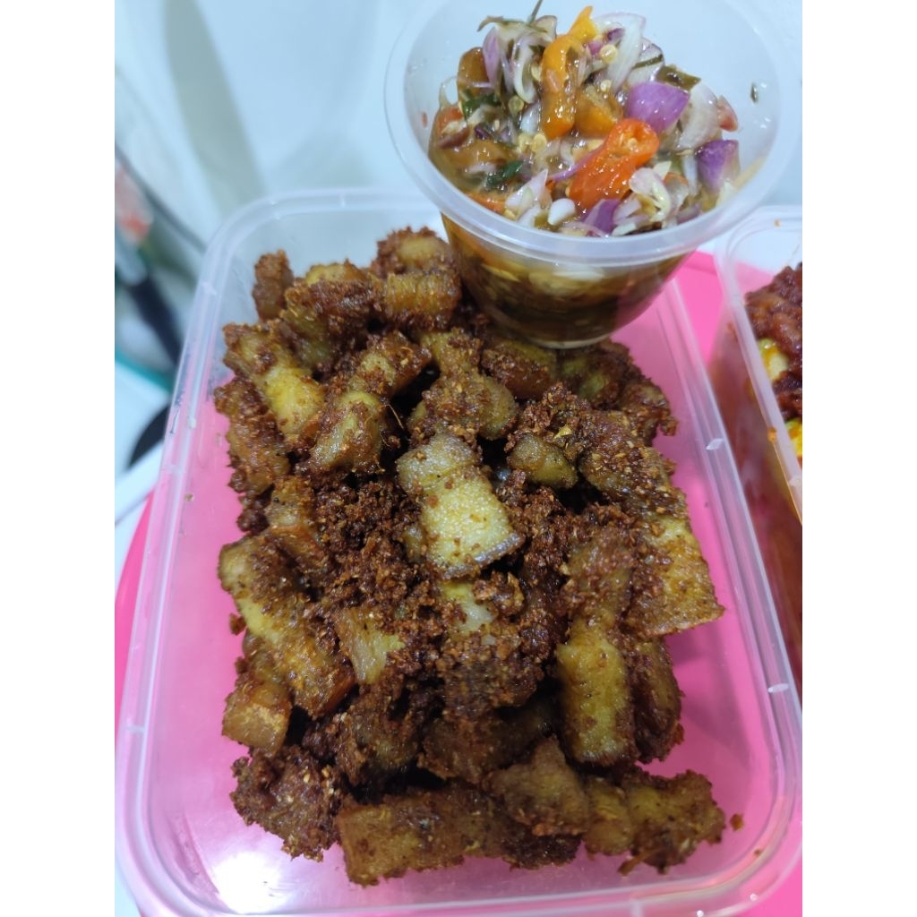 

Daging samcen goreng bumbu ketumbar free sambel matah masakan kalimantan