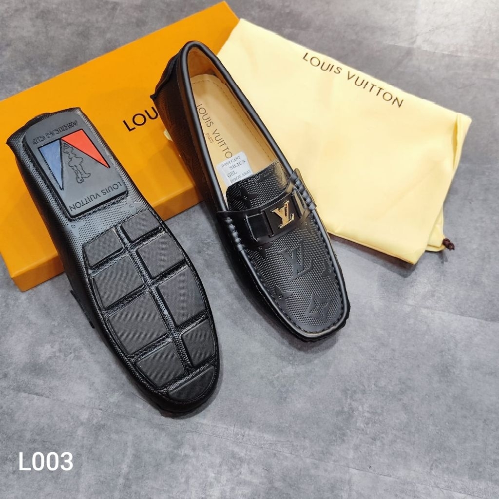 Sepatu kerja slip on pria kulit pria eLV