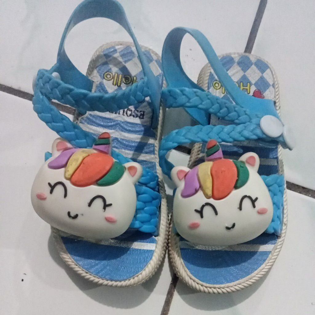 preloved sandal anak