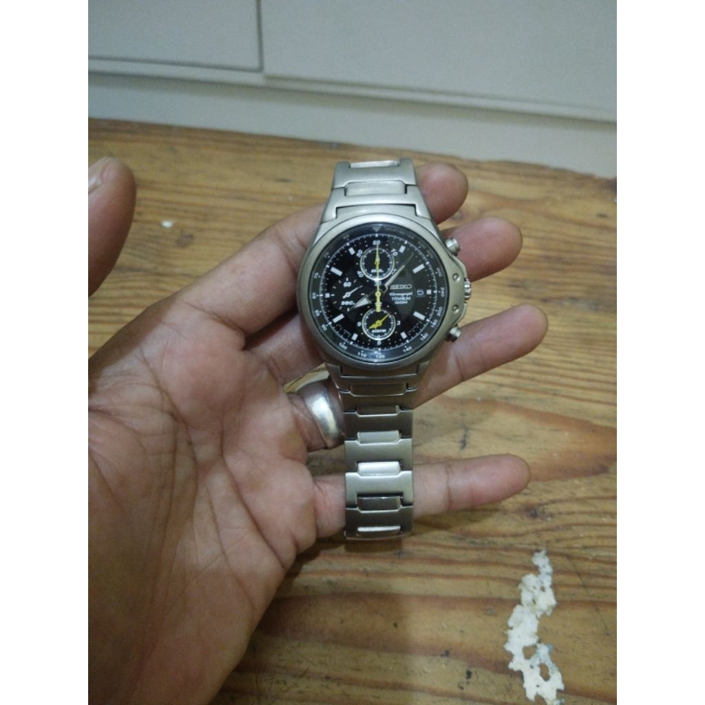 jam tangan second original vintage dari SEIKO Chronograph Titanium